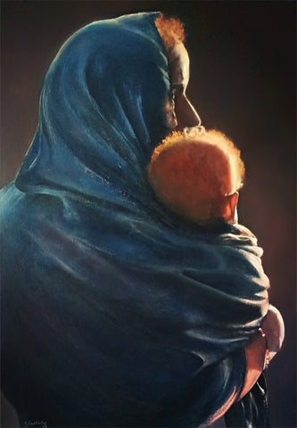 Mujer con niño al ponerse el sol.